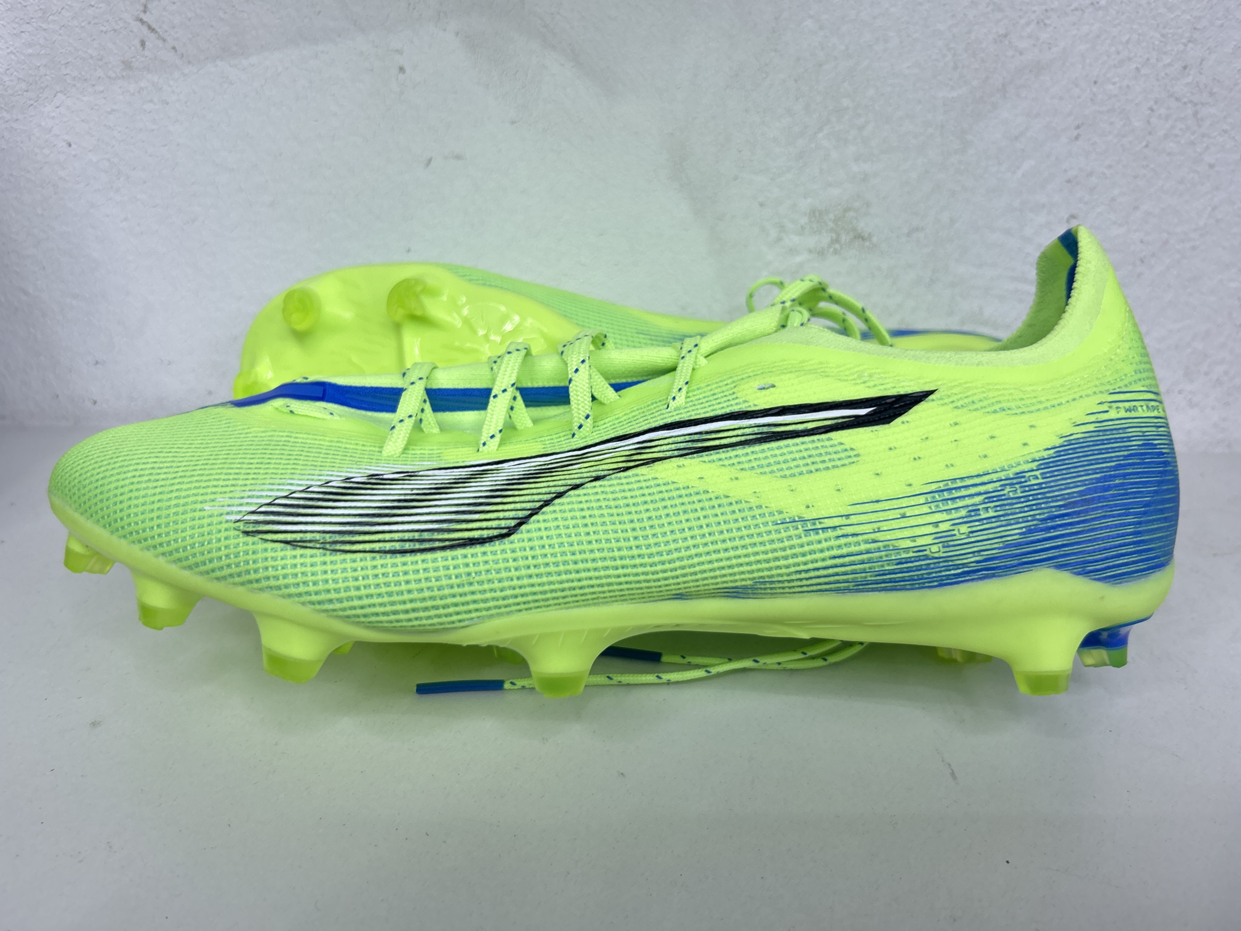 Zapatillas de futbol {9.5 - 43} Puma - verde