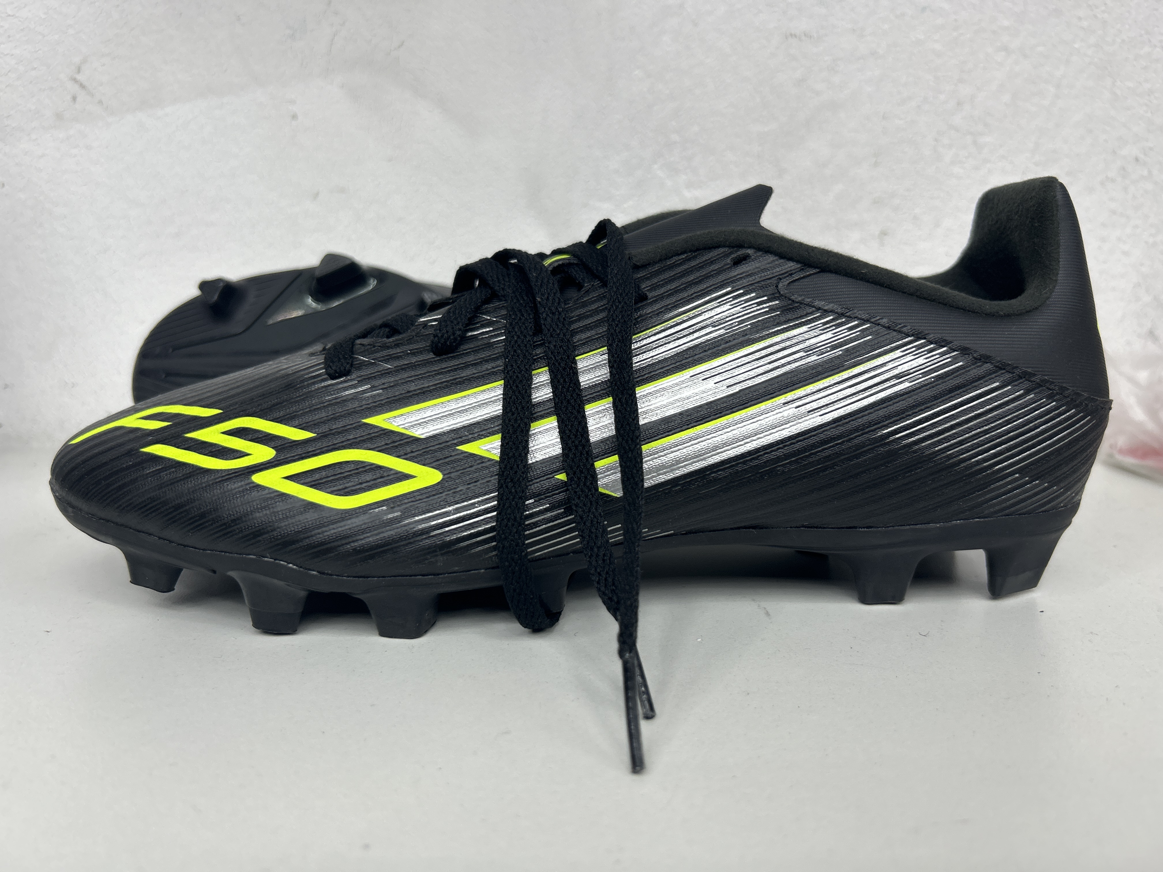 Zapatillas de futbol {8.5 - 42} F50 - negro con verde (copia)