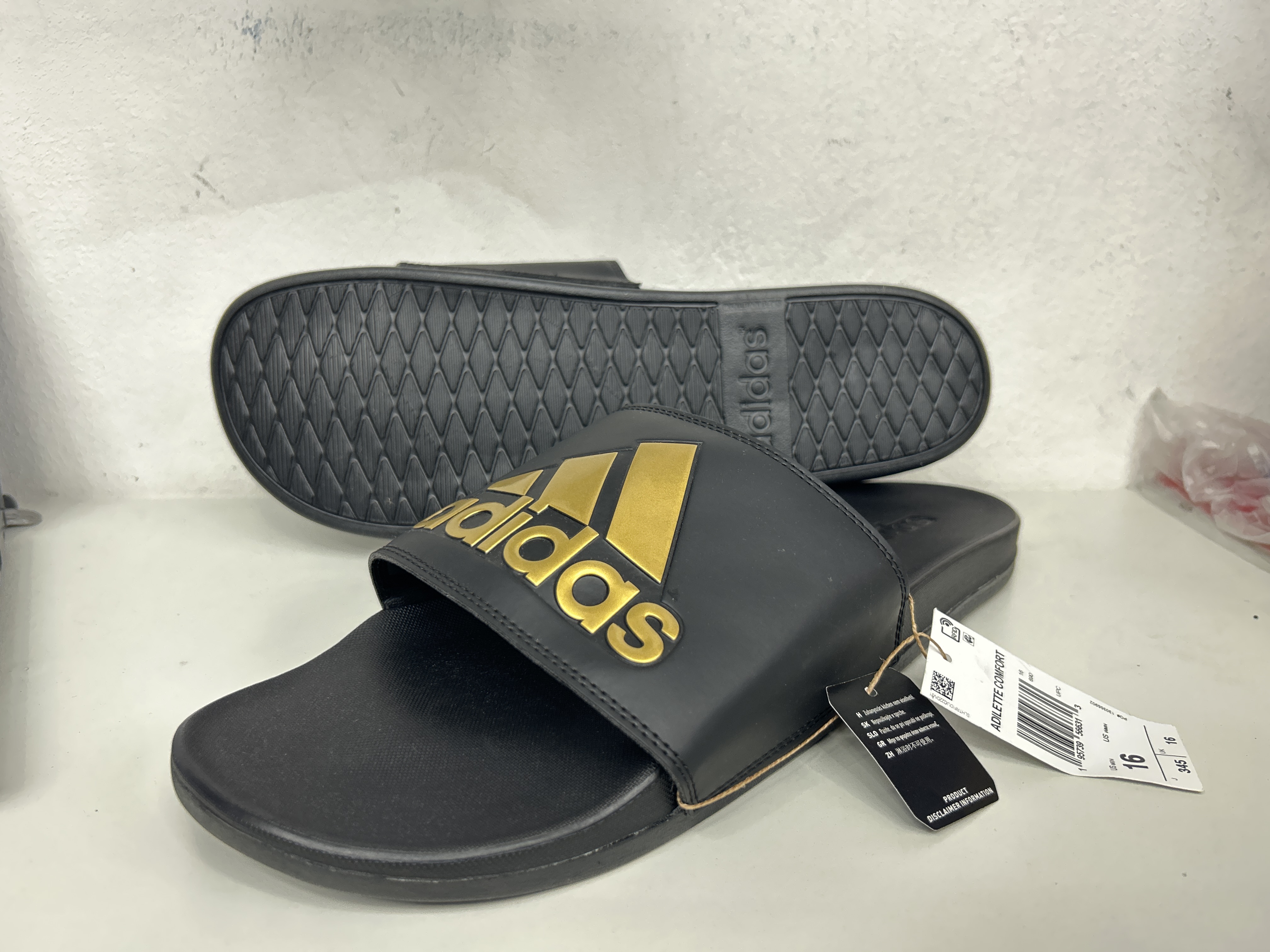 Sandalias Adidas {16 - 52} Adilette Confort - negro