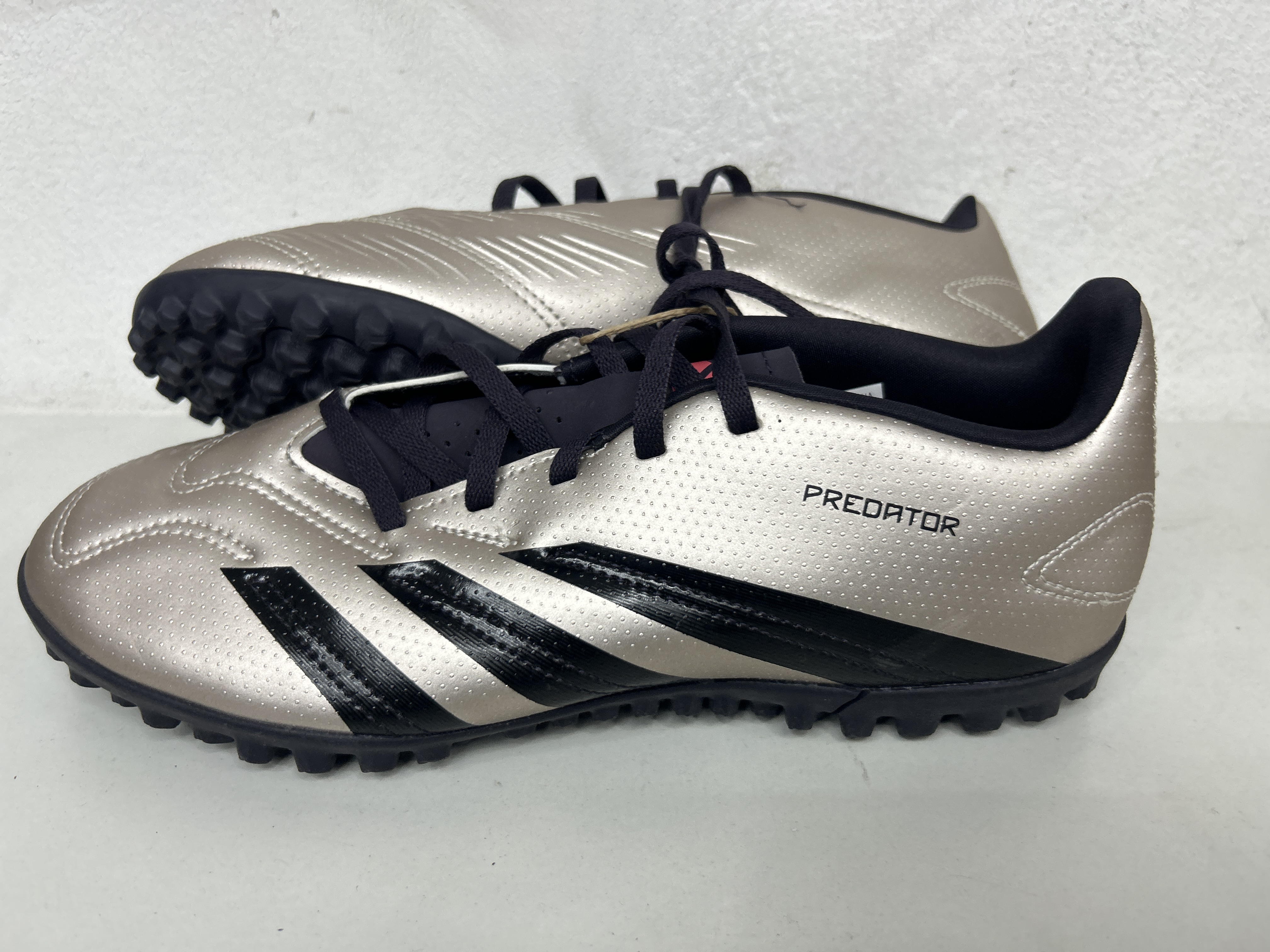 Tenis de futbol {8 - 41.5} Adidas Predator - Bronze